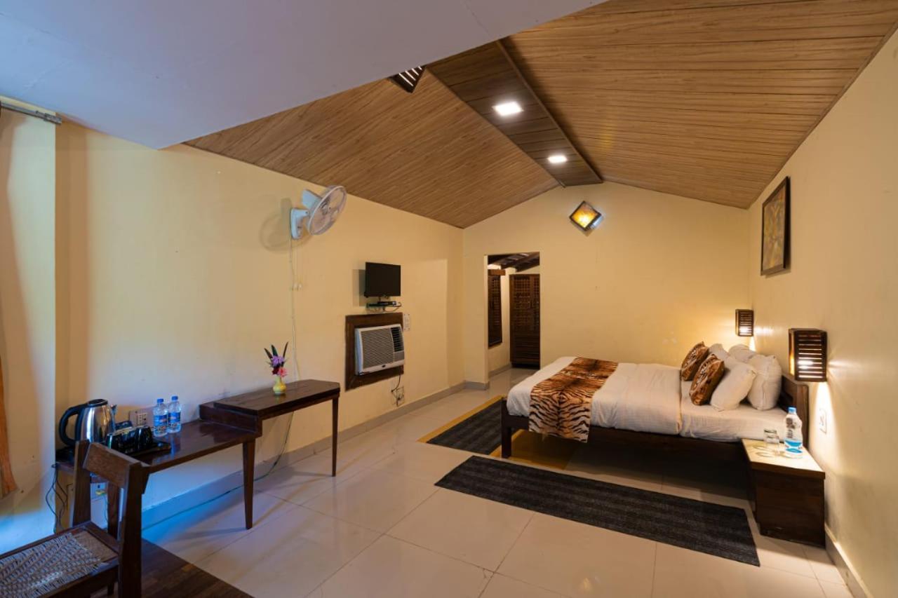 Corbett Wild Resorts & Spa Garjia Exterior foto